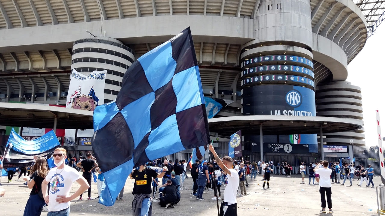 Tifosi Inter Bandierone