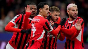 Il messicano festeggia un goal con il Milan - Foto Lapresse - Interdipendenza.net