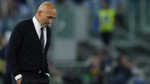 Un minuto di raccoglimento in conferenza