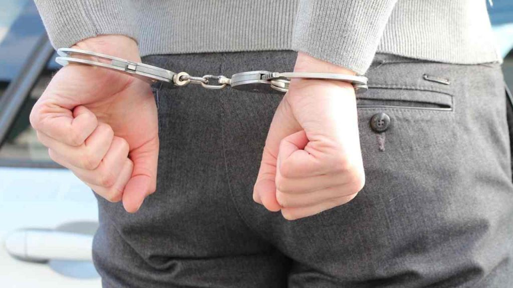 Arrestato per traffico di droga