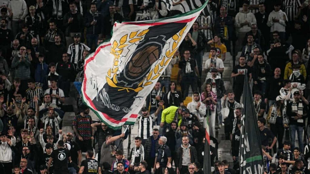 I tifosi della Juventus all'Allianz - Foto Lapresse - Interdipendenza.net