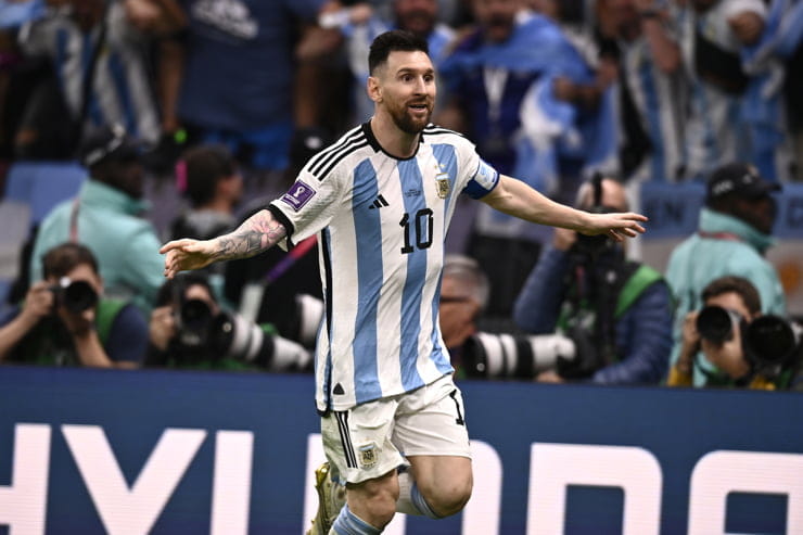 Lionel Messi con la maglia dell'Argentina - Foto Lapresse - Interdipendenza.net