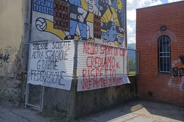 Lo striscione di protesta - Foto dal profilo Instagram del Trebesto - Interdipendenza.net