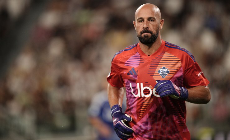 Il portiere ex Napoli chiude con il calcio