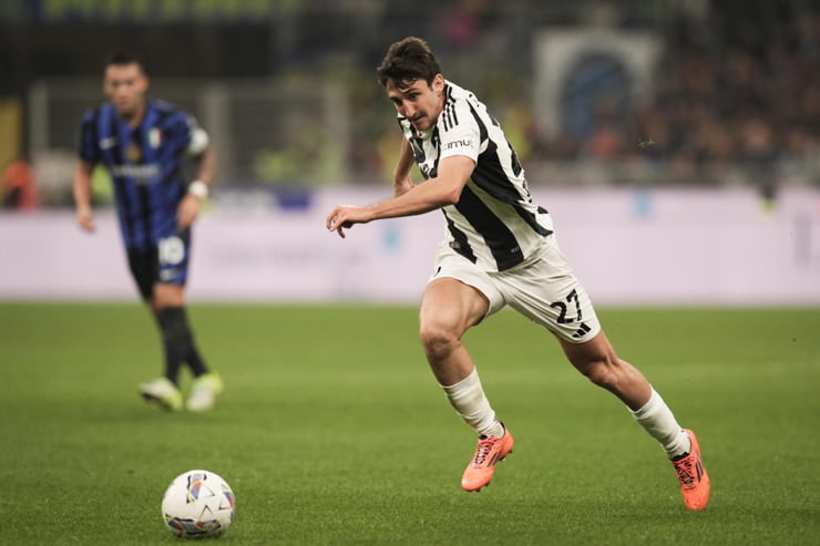 Andrea Cambiaso in campo con la maglia della Juventus - Foto Lapresse - Interdipendenza.net