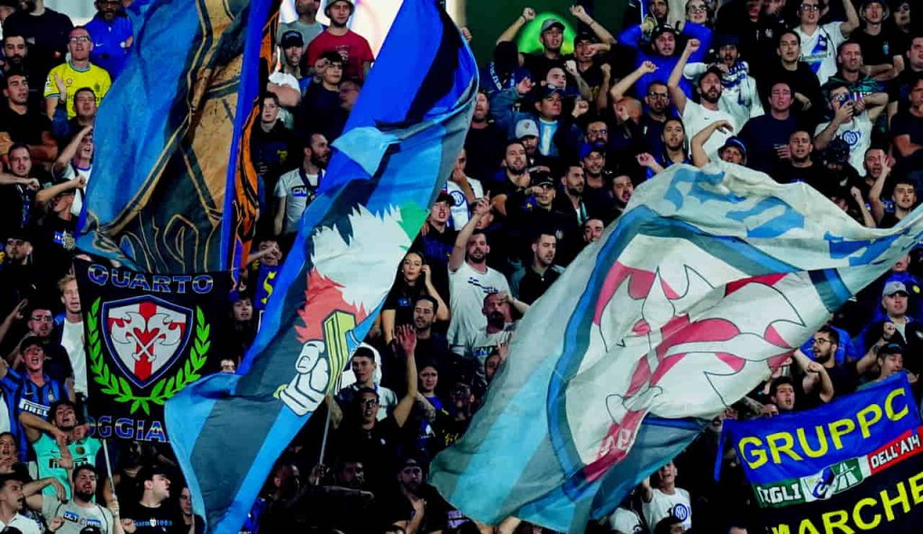 Un gruppo di tifosi dell'Inter - Foto Lapresse - Interdipendenza.net
