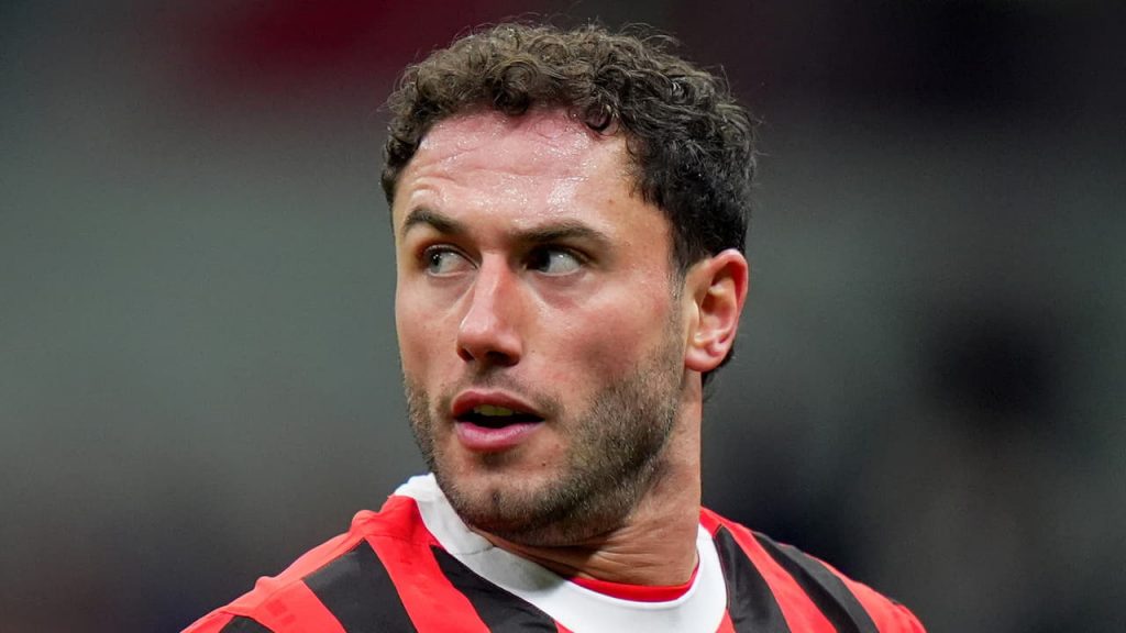 Davide Calabria con la maglia del Milan - Foto Lapresse - Interdipendenza.net