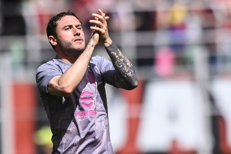 Davide Calabria in campo con la maglia del Milan - Foto Lapresse - Interdipendenza.net