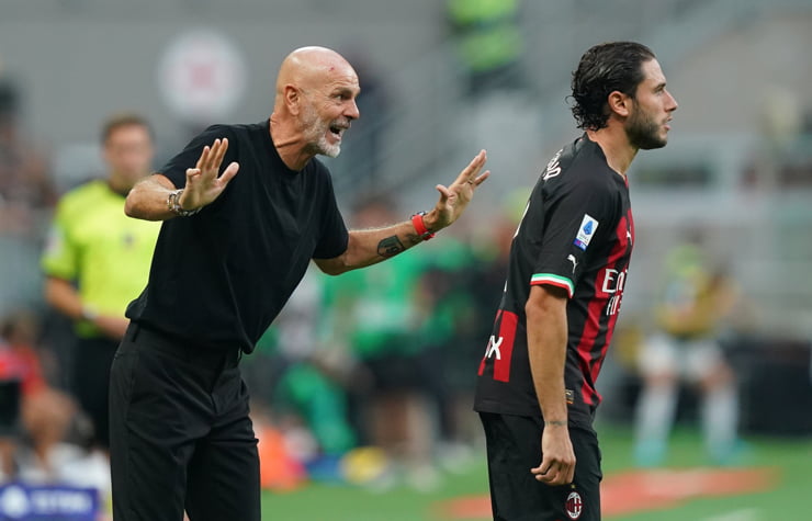 Stefano Pioli e Davide Calabria - Foto Lapresse - Interdipendenza.net